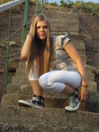 анна,31год,Москва