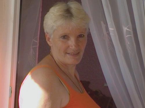 iulia,68лет,Бэлць