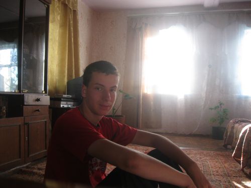 антон,32года,Красноярск