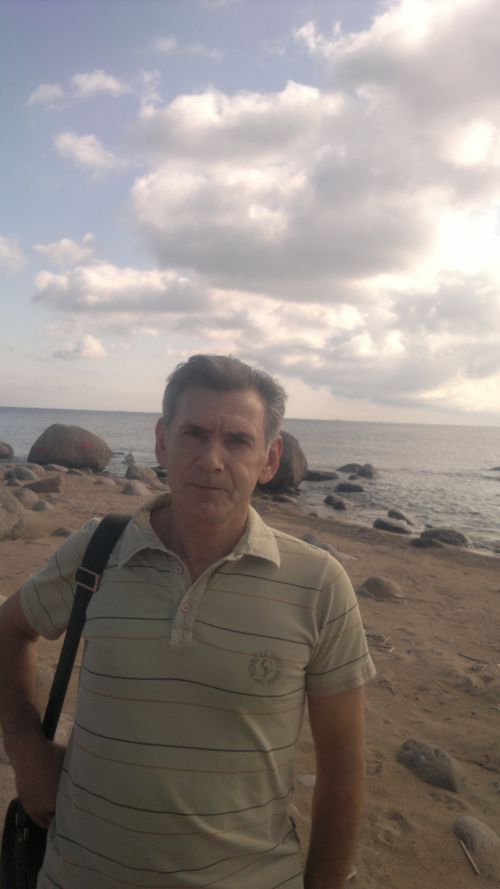 андрей,63года,Санкт-Петербург